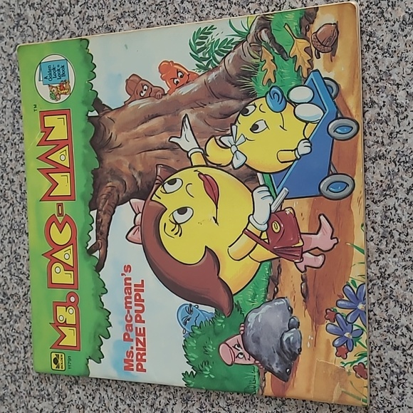 Other - Ms pac man book 1983